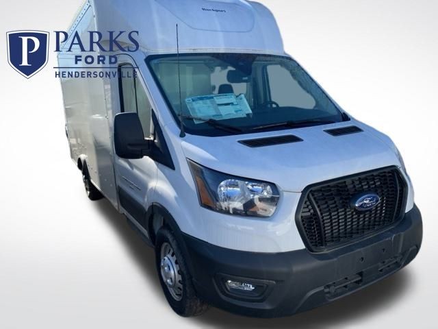 2023 Ford Transit Chassis Cutaway