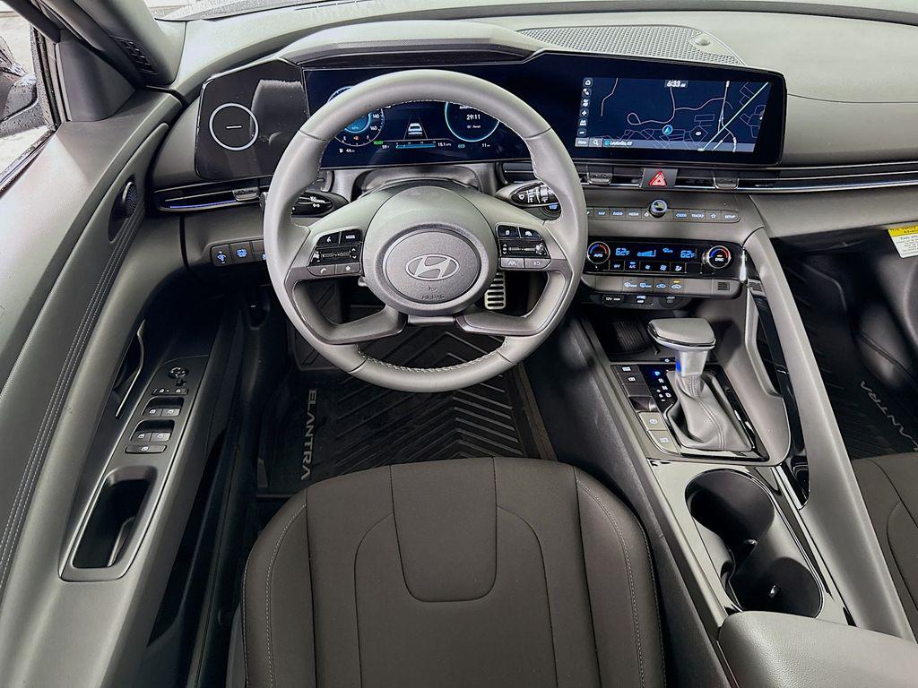 2025 Hyundai Elantra Hybrid SEL Sport photo 19