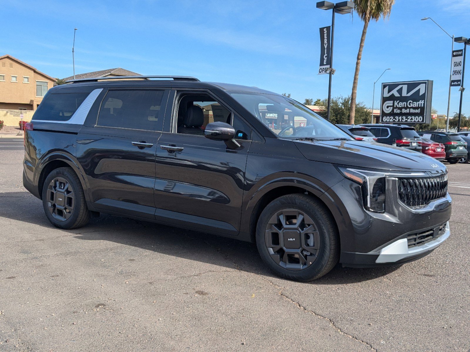 2025 Kia Carnival EX photo 2