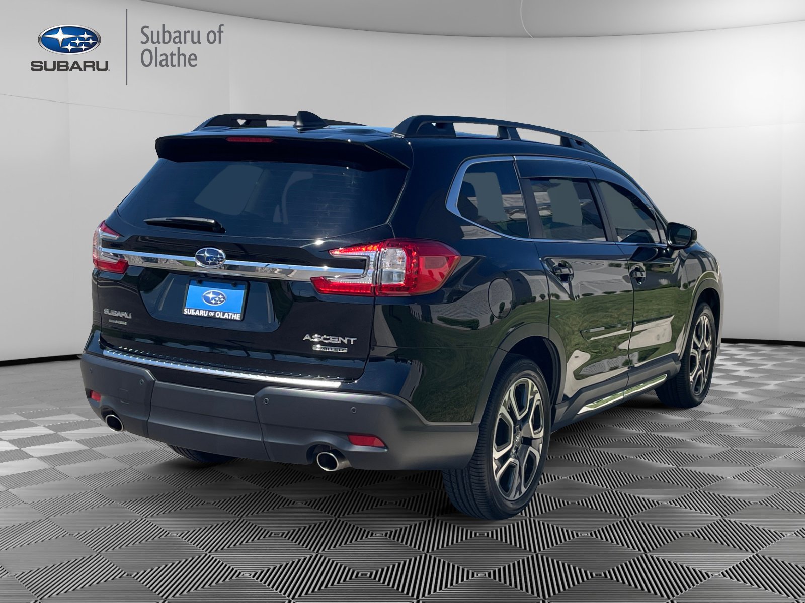 2024 Subaru Ascent Limited photo 9