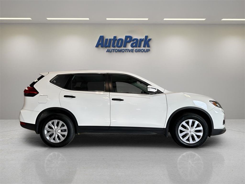 2017 Nissan Rogue S photo 7