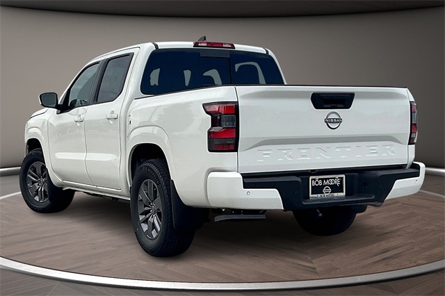 2025 Nissan Frontier SV photo 3