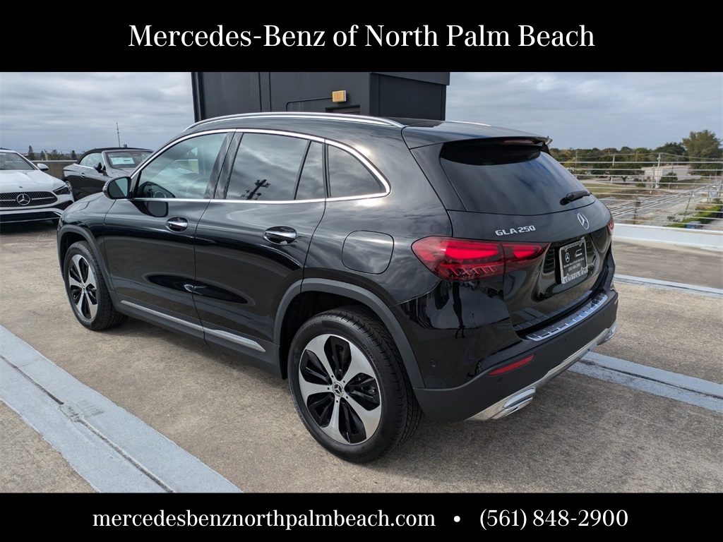 2026 Mercedes Benz GLA 250 photo 2