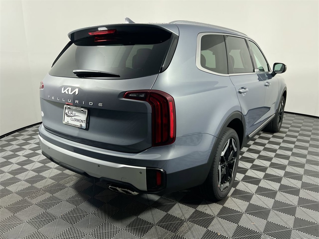 2025 Kia Telluride S photo 2