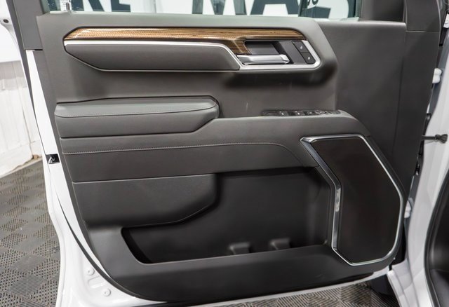 2026 Chevrolet Silverado 1500 LT photo 8