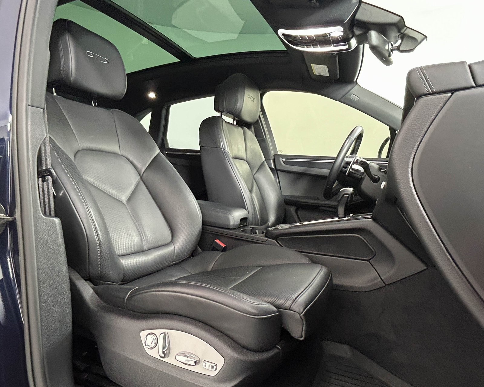 2022 Porsche Macan GTS photo 20
