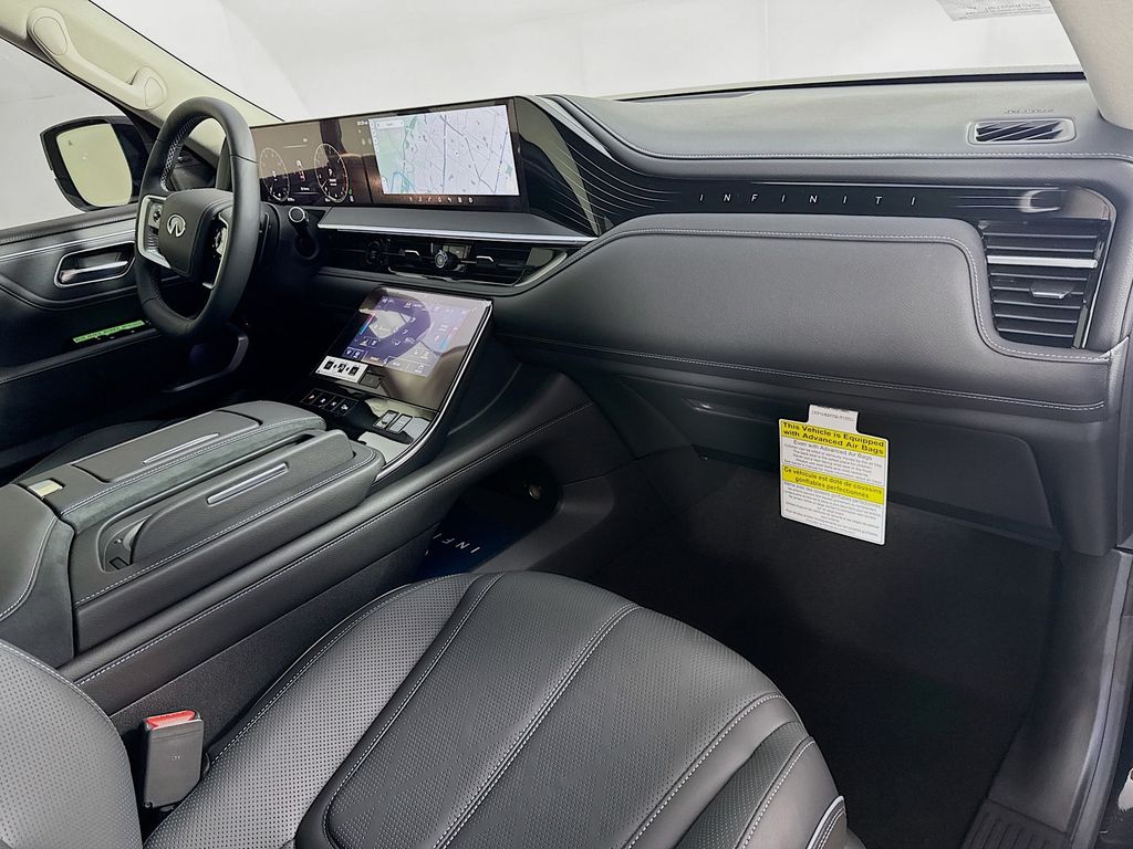 2025 Infiniti QX80 Sensory photo 30