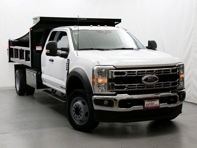2025 Ford F-550 Super Duty Chassis Cab