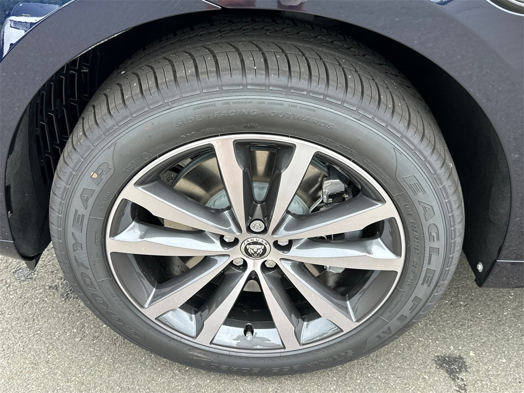 2026 Jaguar F-PACE P250 R-Dynamic S photo 8