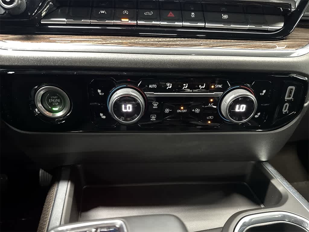 2023 Chevrolet Silverado 1500 RST photo 18