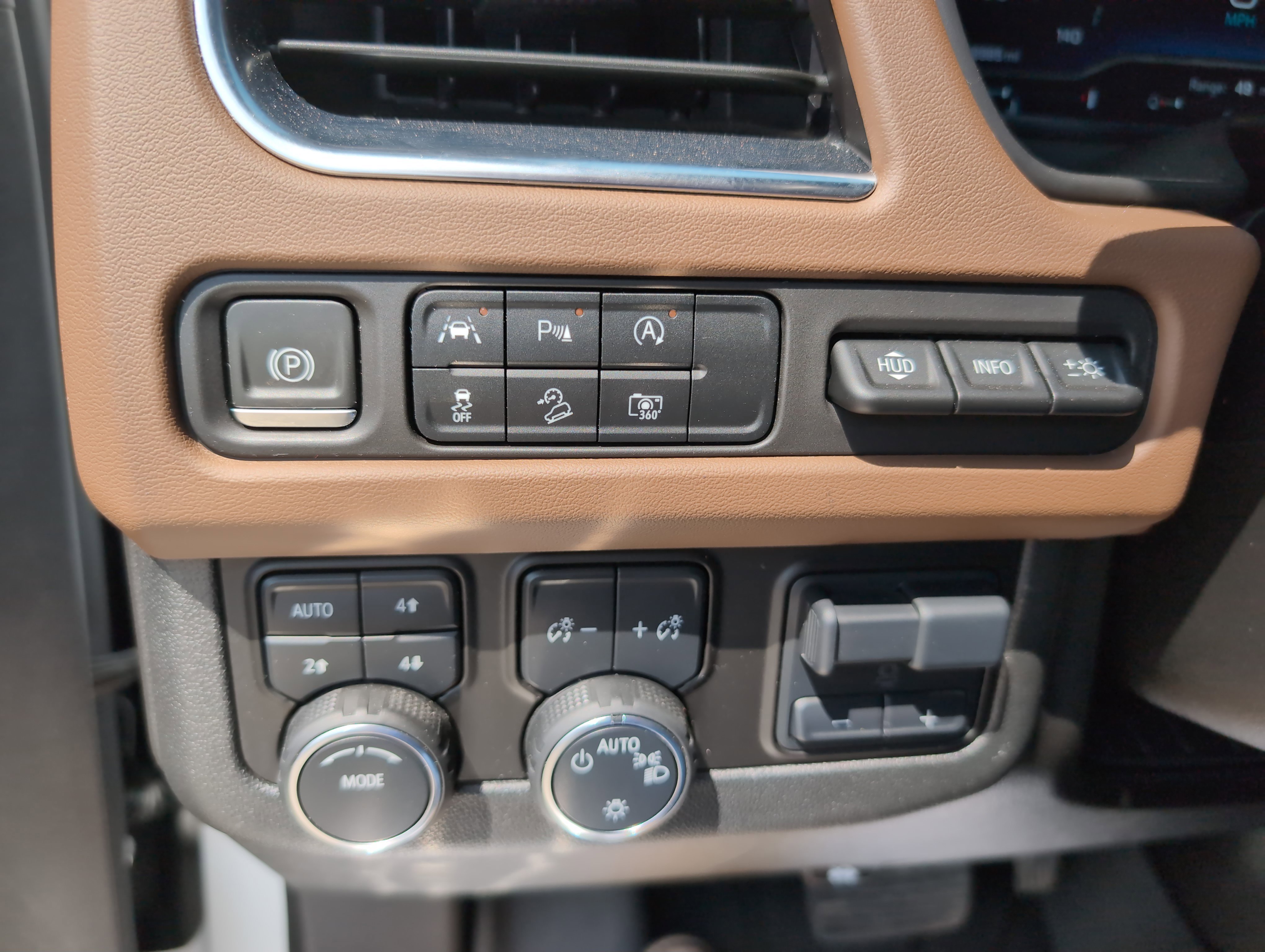 2024 Chevrolet Tahoe High Country photo 17