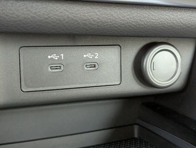 2026 Nissan Rogue SV photo 15