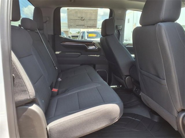 2025 Chevrolet Silverado 1500 RST photo 4
