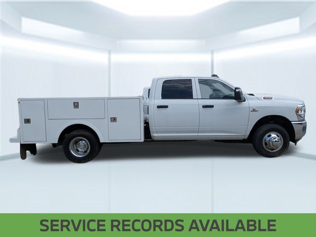2023 Ram 3500 Tradesman photo 4