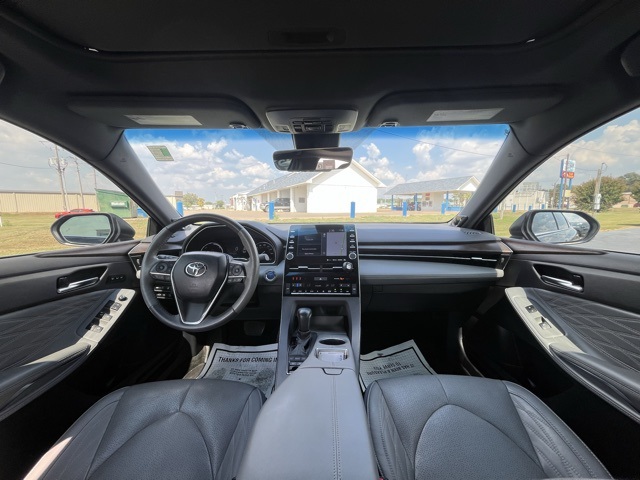 2022 Toyota Avalon Hybrid Limited photo 3