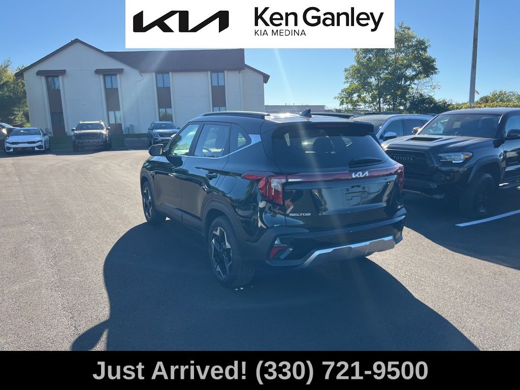 2024 Kia Seltos EX photo 6
