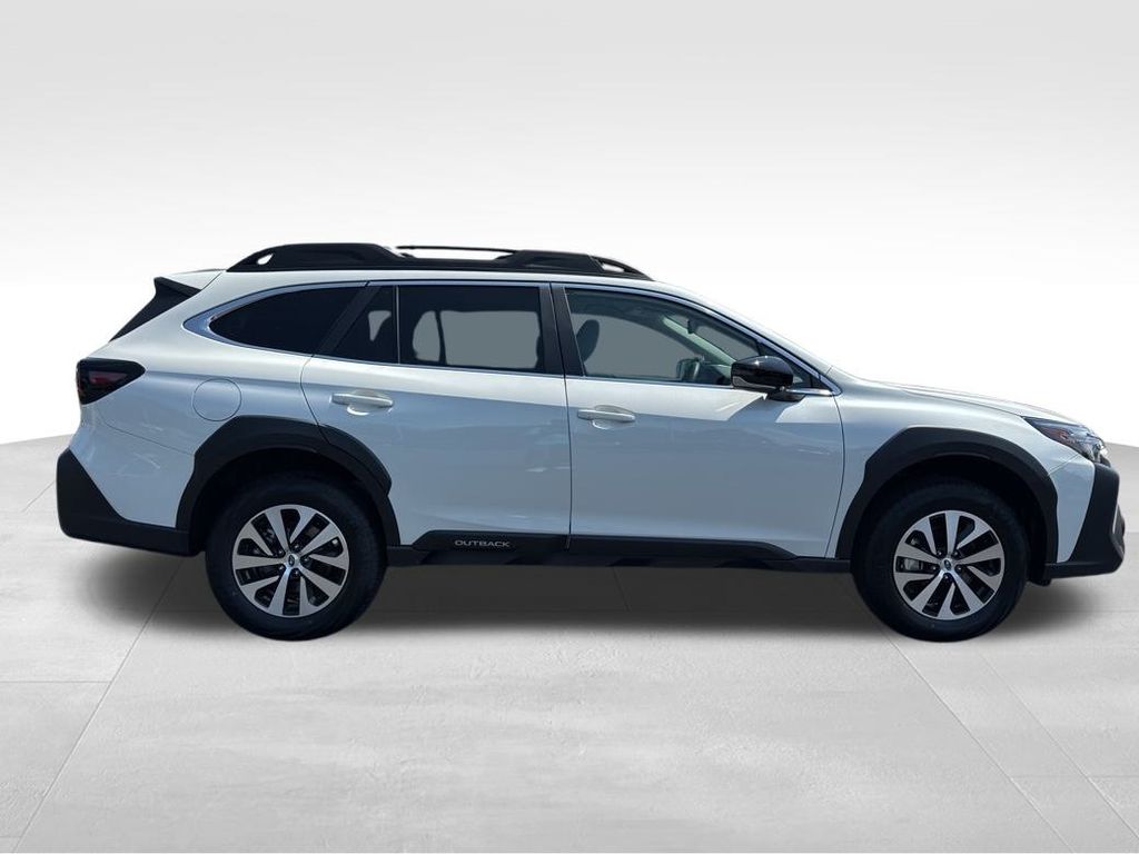 2025 Subaru Outback Premium photo 2