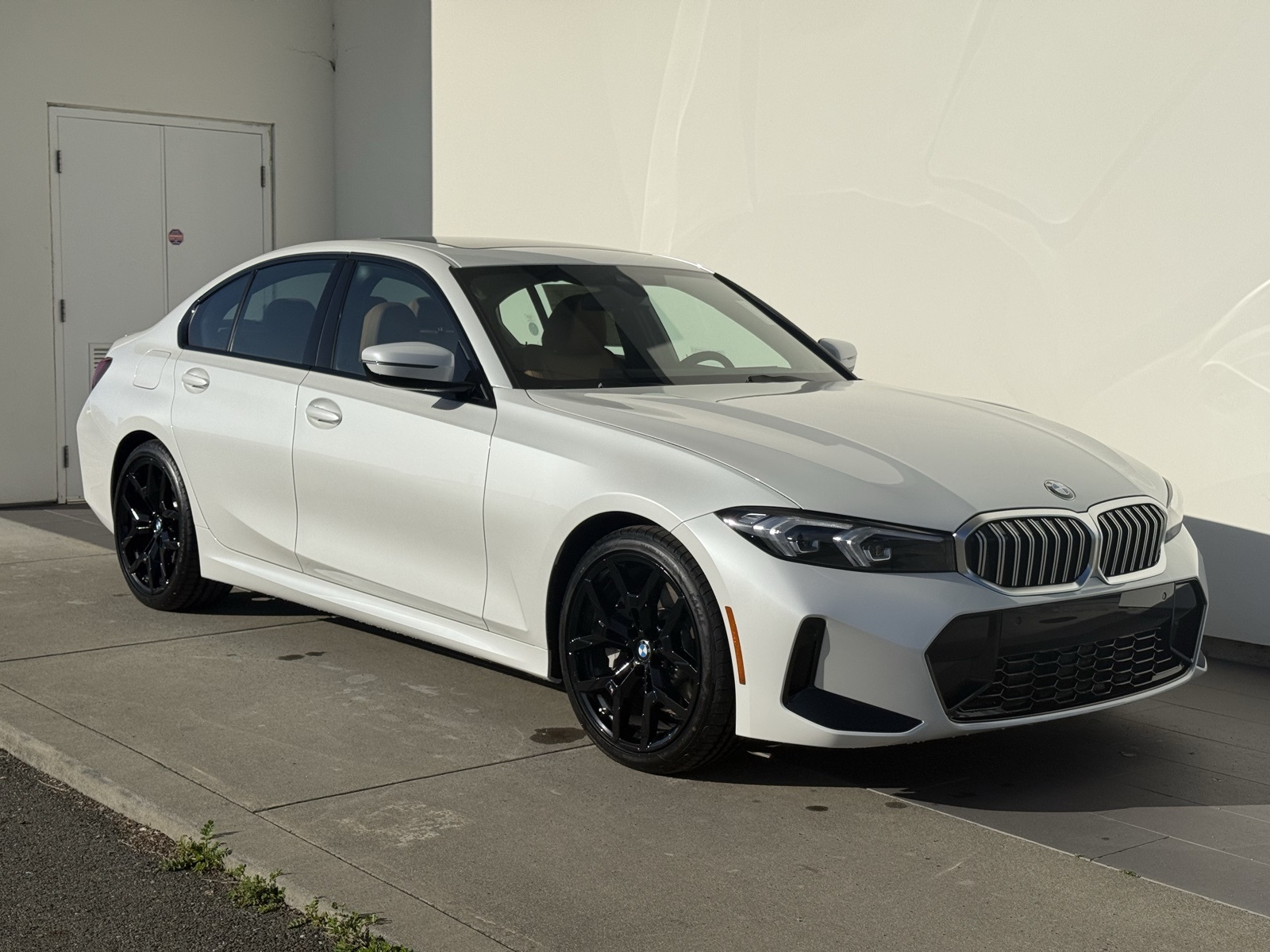 2026 BMW 3 Series 330i's photo