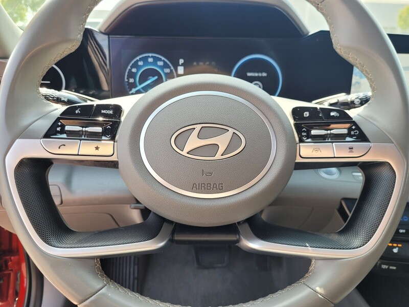 2024 Hyundai Elantra SEL photo 20