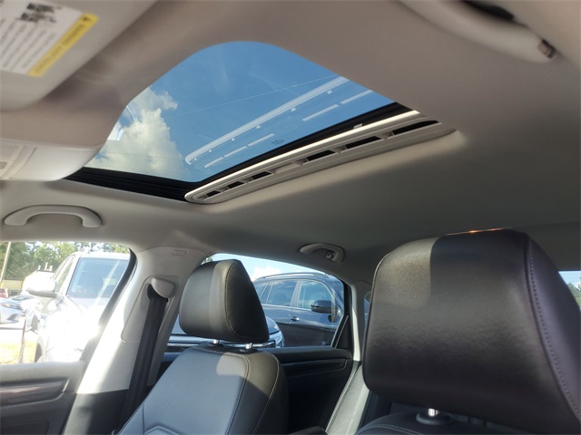 2020 Volkswagen Passat 2.0T R-Line photo 18