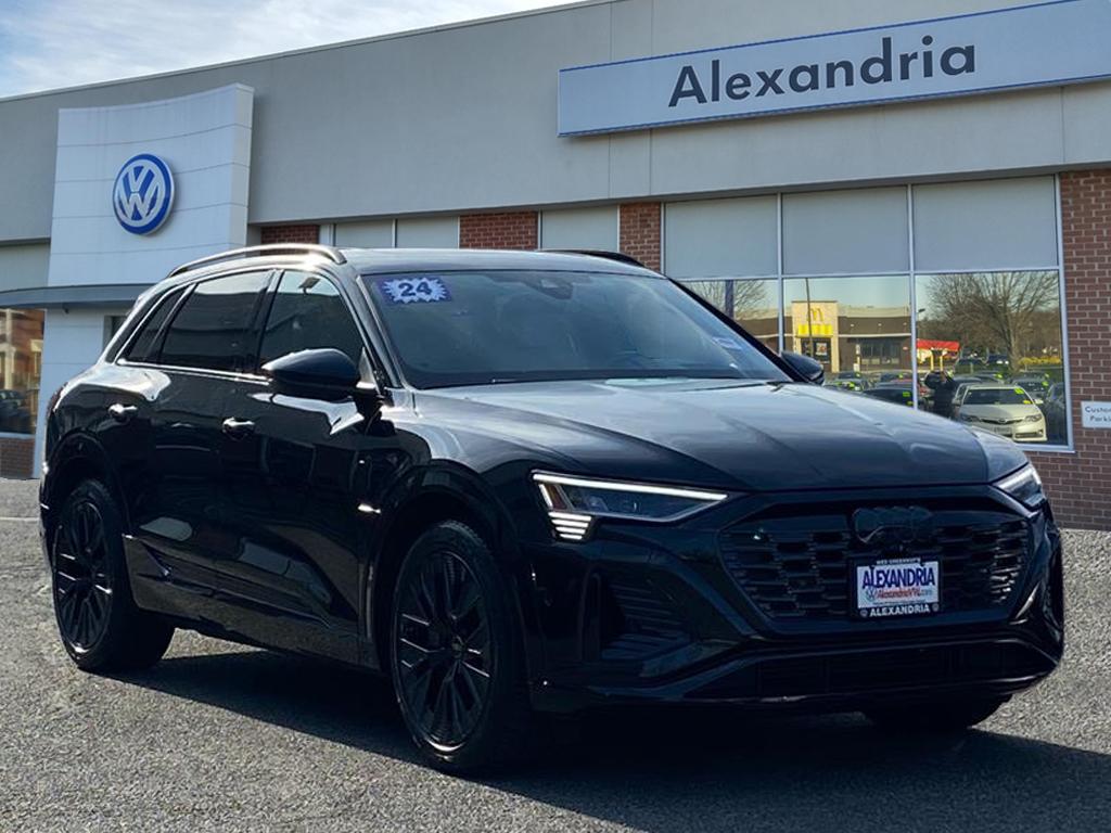 2024 Audi Q8 e-tron Prestige's photo