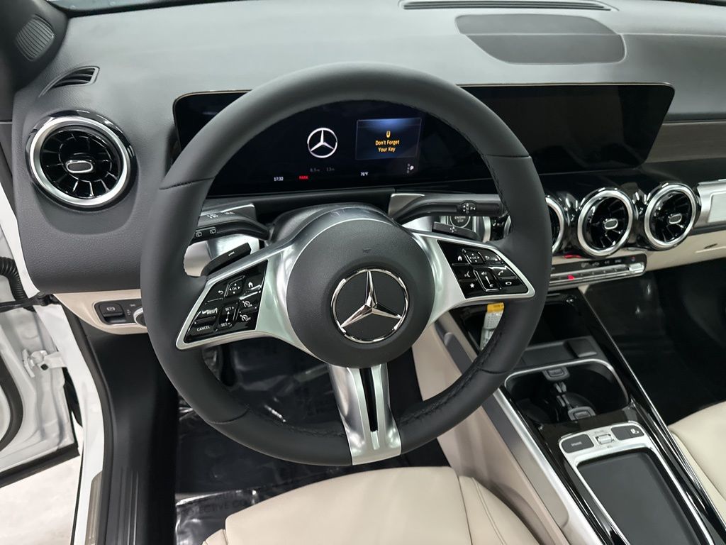 2026 Mercedes Benz GLB 250 4MATIC photo 10