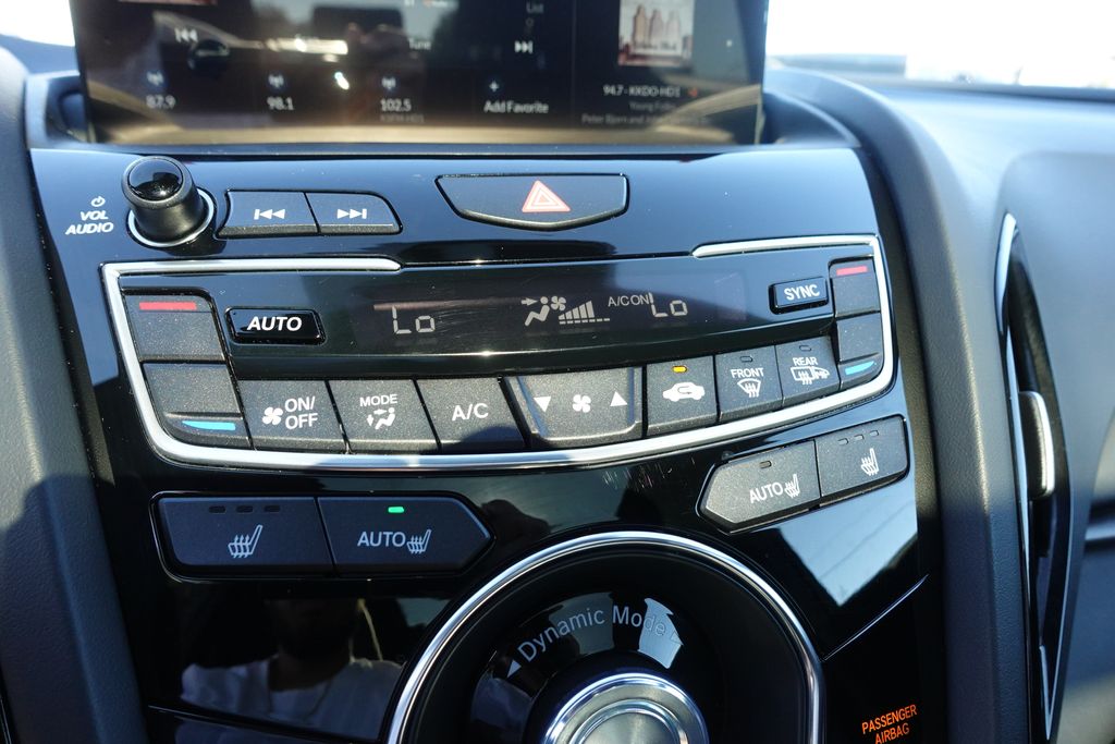 2025 Acura RDX Base photo 16