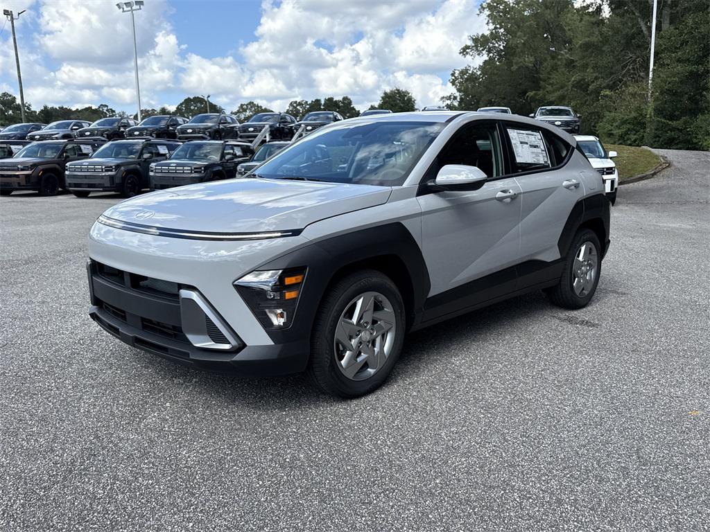 2026 Hyundai Kona SE photo 4