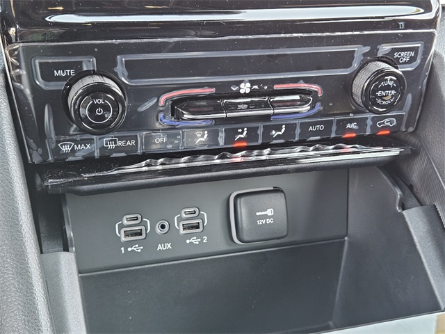 2025 Jeep Grand Cherokee Laredo Altitude photo 23