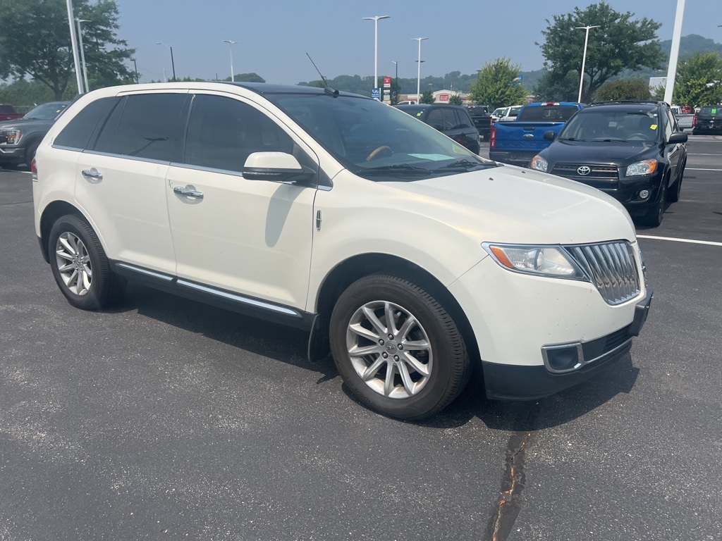 Used 2013 Lincoln MKX Base with VIN 2LMDJ8JKXDBL43819 for sale in Winona, Minnesota