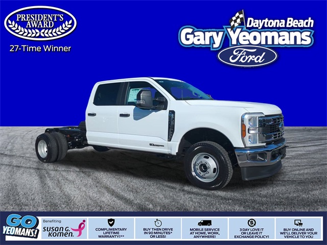 2026 Ford F-350 Super Duty Chassis Cab XL's photo