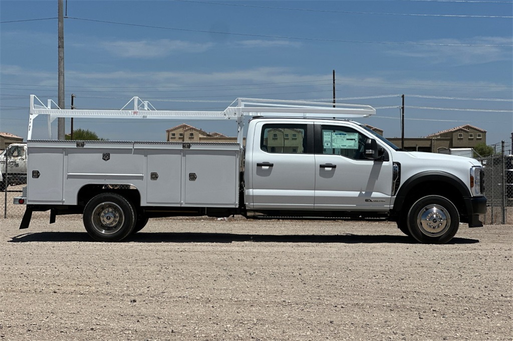 2025 Ford F-550 XL photo 3