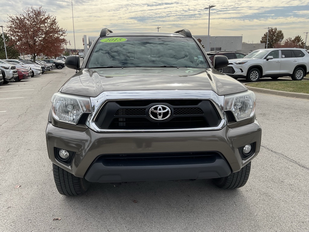 Used 2015 Toyota Tacoma Base with VIN 3TMLU4EN4FM175189 for sale in Kansas City