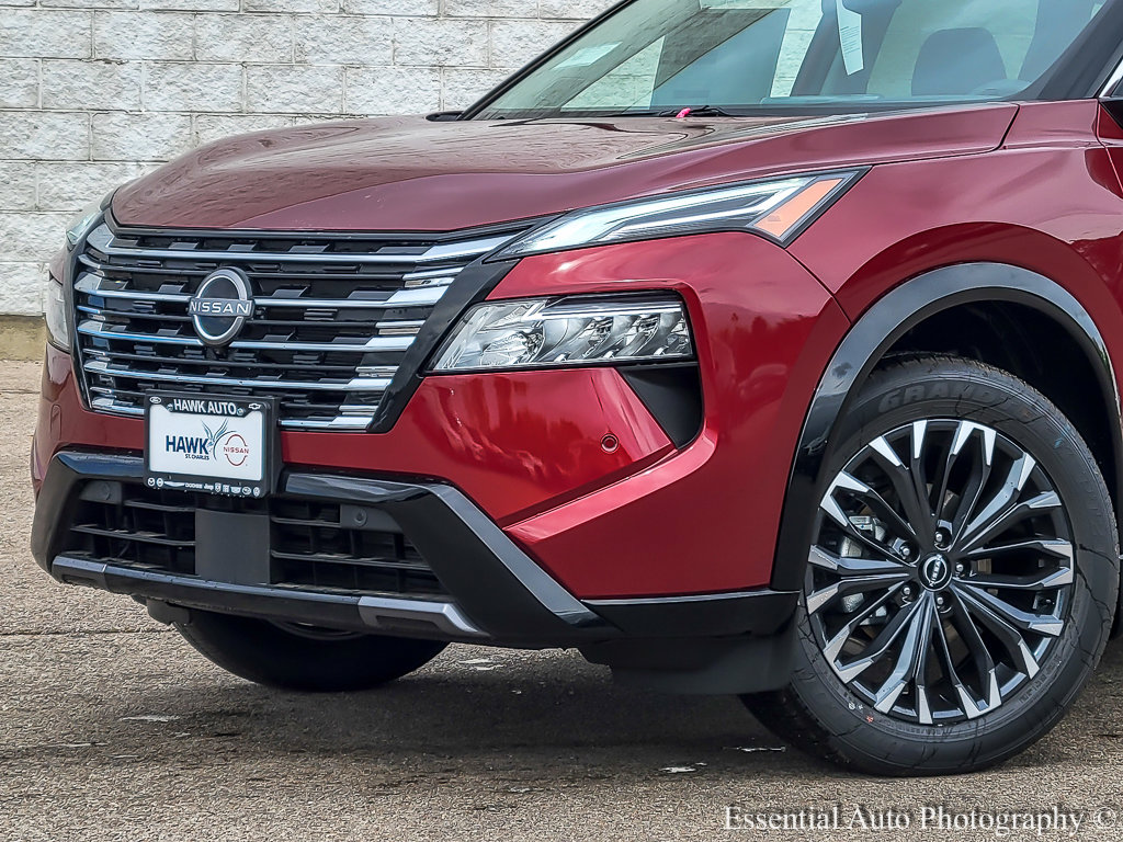 2026 Nissan Rogue Platinum photo 2