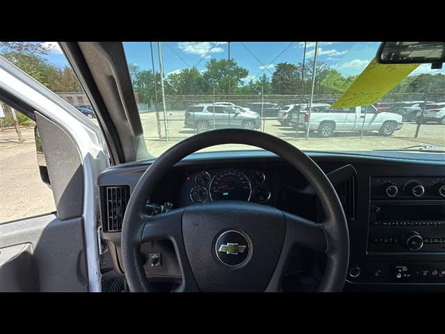 2021 Chevrolet Express Cargo 2500 photo 11