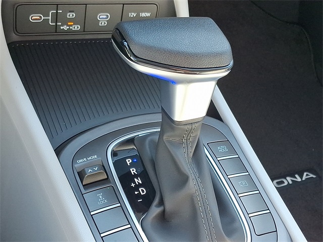 2026 Hyundai Kona SE photo 12