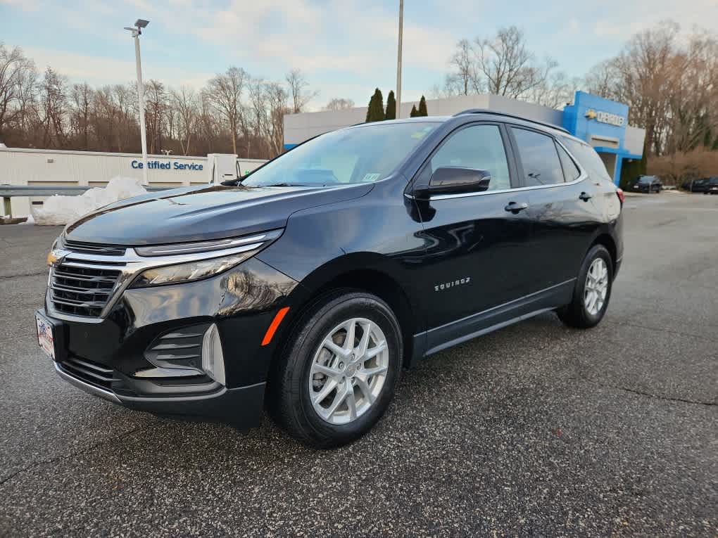 2022 Chevrolet Equinox LT's photo