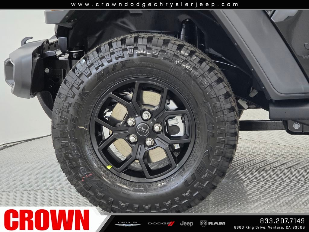 2025 Jeep Wrangler Willys photo 9
