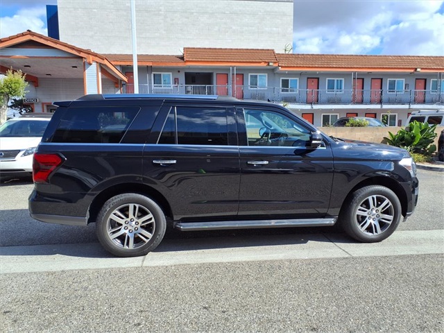 2022 Ford Expedition Limited photo 21