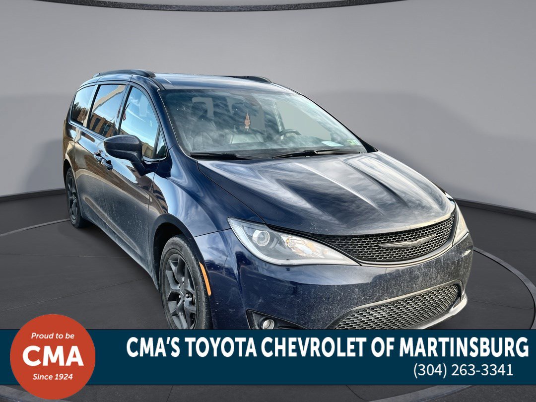 2019 Chrysler Pacifica Touring L's photo