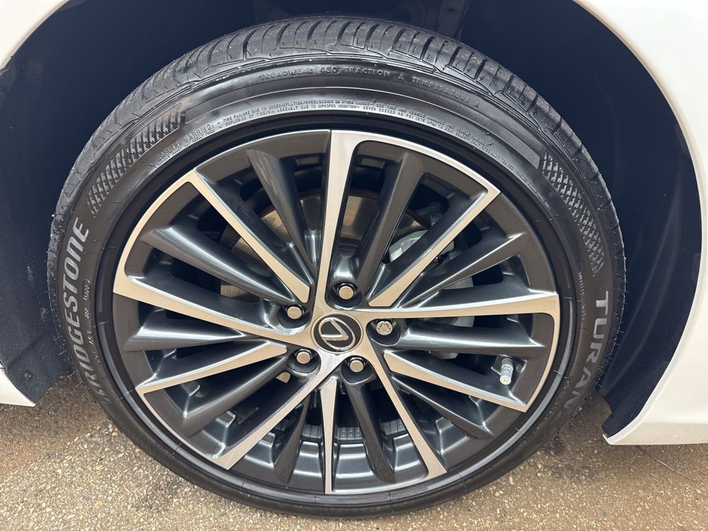2023 Lexus ES 350 photo 31