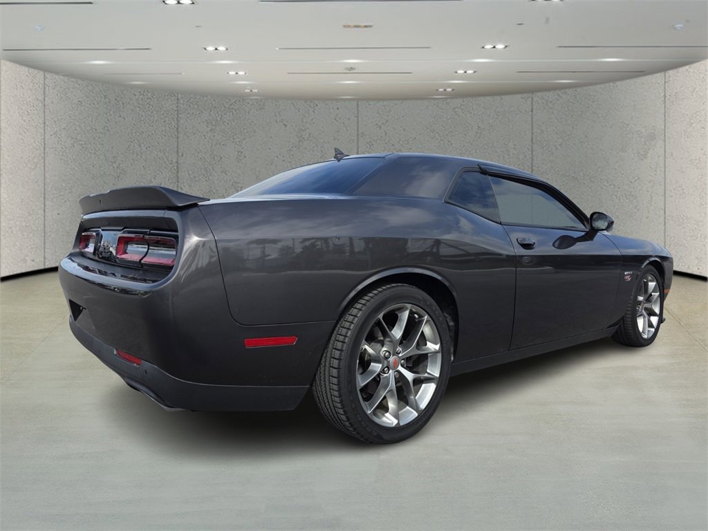 2019 Dodge Challenger R/T photo 3