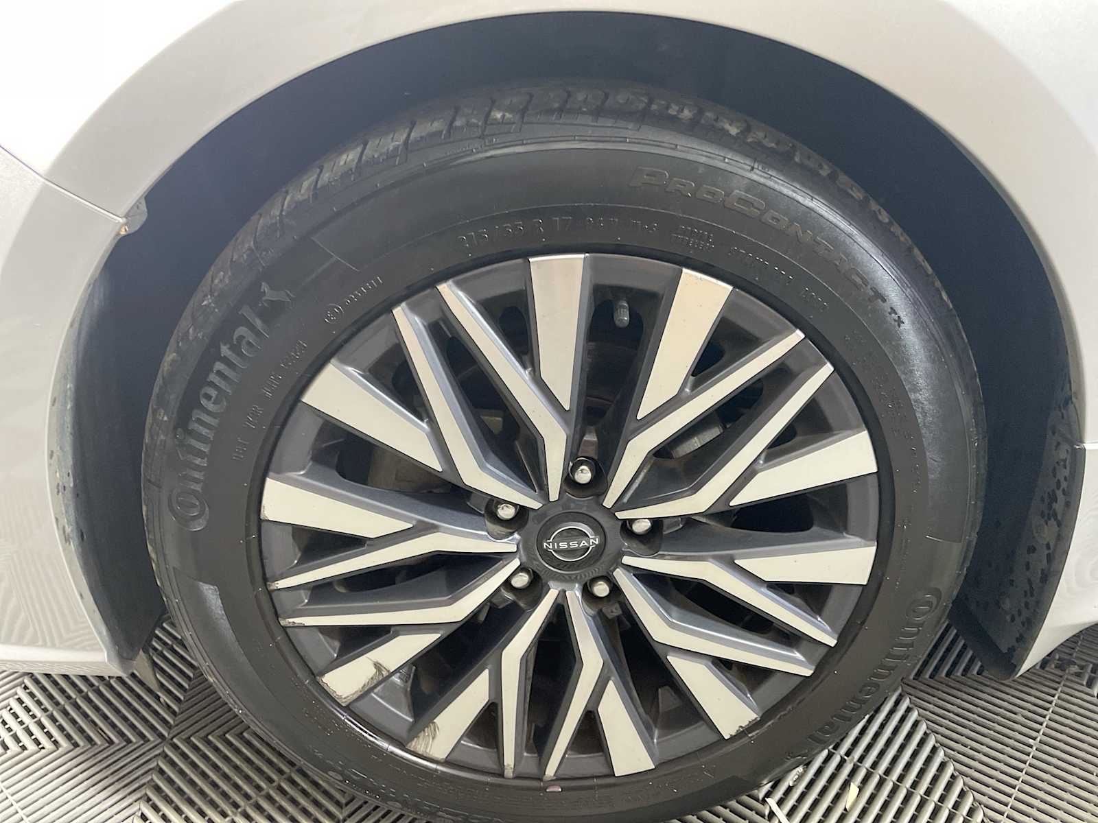 2023 Nissan Altima 2.5 SV photo 30