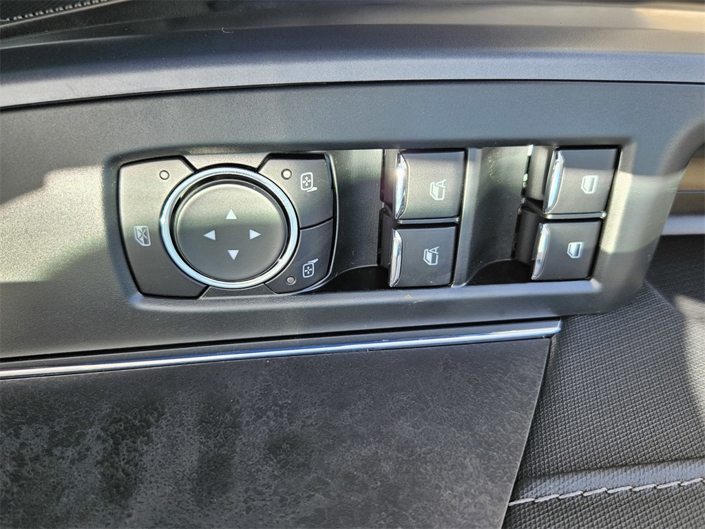 2025 Ford F-150 XLT photo 11