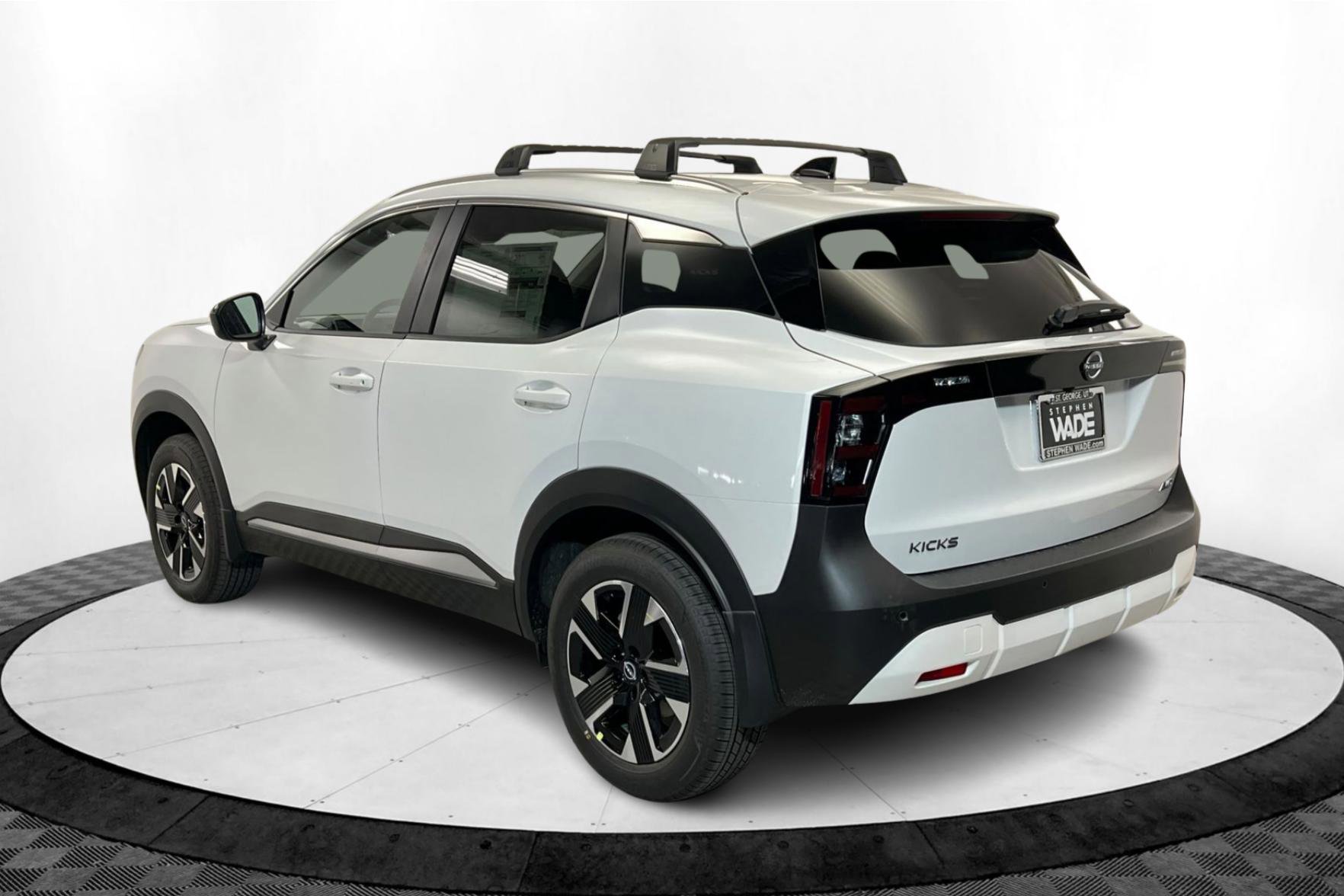 2026 Nissan Kicks SV photo 3