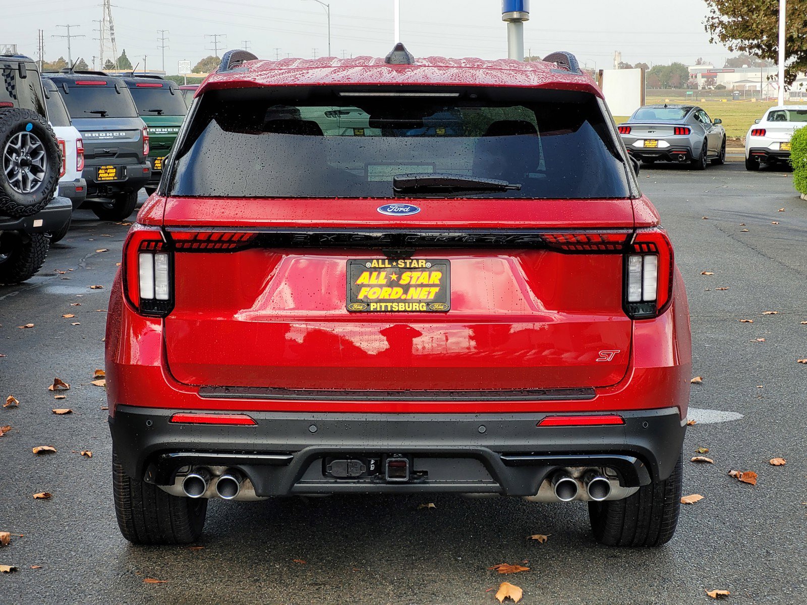 2026 Ford Explorer ST photo 4