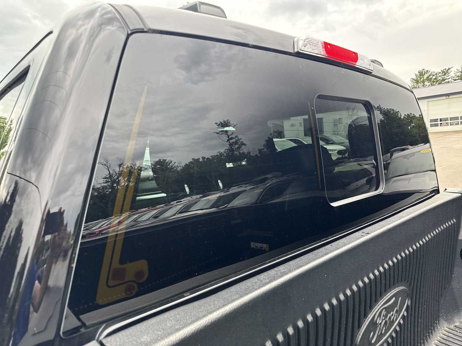2022 Ford F-150 Lariat photo 13