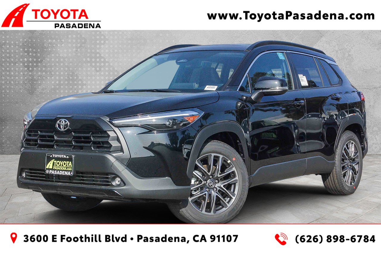 2026 Toyota Corolla Cross XLE's photo