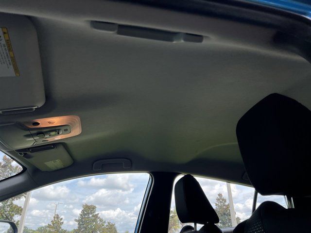 2022 Toyota Prius LE AWD-e photo 13