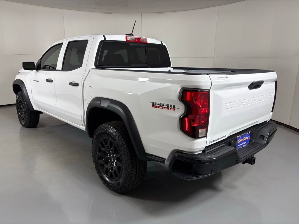 2026 Chevrolet Colorado Trail Boss photo 3